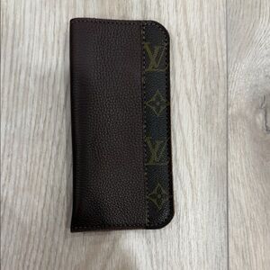 Louis Vuitton Dark Brown Monogram Key Holder